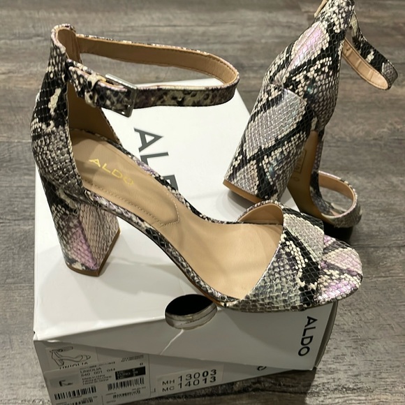 Aldo block heel sandals - Picture 5 of 11